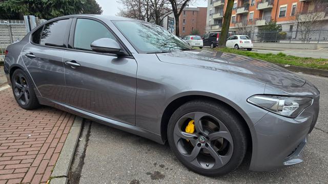 Alfa Romeo Giulia 2.2 TD AT8 Executive 160 CV, del 2019, 118.000 km, in vendita a Opera (MI)