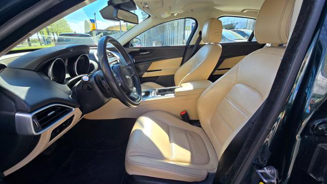 Jaguar XE 2.0 D Portfolio AWD 180 CV Auto, del 2017, 113.000 km, in vendita a Opera (MI)