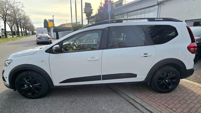 Dacia Jogger 1.6 Hybrid Extreme 140 CV 7 POSTI OK NEOPATENTATI - foto 3 di 4