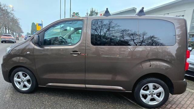 Peugeot Traveller 1.5 BlueHDi 120 CV - foto 3 di 4