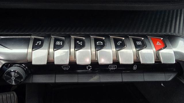 Peugeot 3008 BlueHDi 120 S&S EAT6 Business OK NEOPATENTATI usato a OPERA