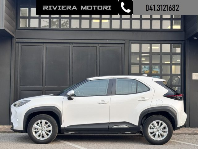 Toyota Yaris Cross 1.5 Hybrid 5p. E-CVT Active 115CV - foto 3 di 4