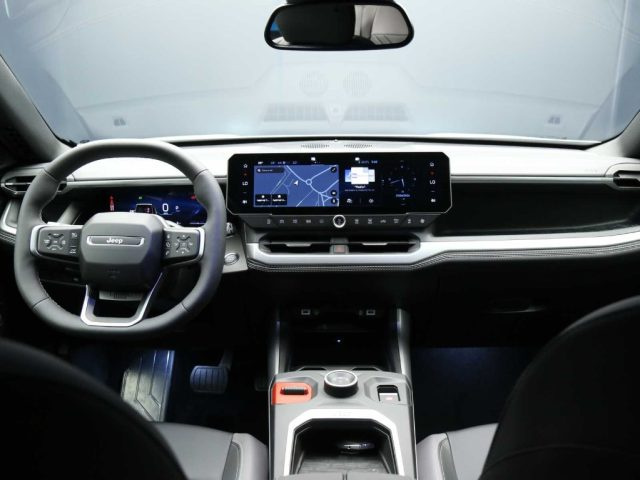 Jeep Compass 1.2 turbo e-hybrid Summit 145cv - foto 4 di 4