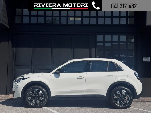 Fiat 600 Hybrid 145 CV DCT MHEV Pop - foto 3 di 16