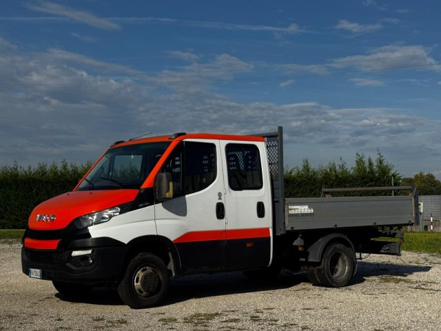 Iveco Daily 35C11 2.3 HPT PM-DC-RG Cabinato, del 2015, 234.000 km, in vendita a Dolo (VE)