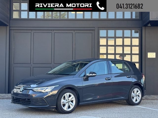 Volkswagen Golf 1.0 eTSI EVO DSG Life - foto 1 di 15