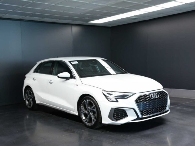 Audi A3 SPB 30 TDI S tronic S line edition - foto 2 di 4