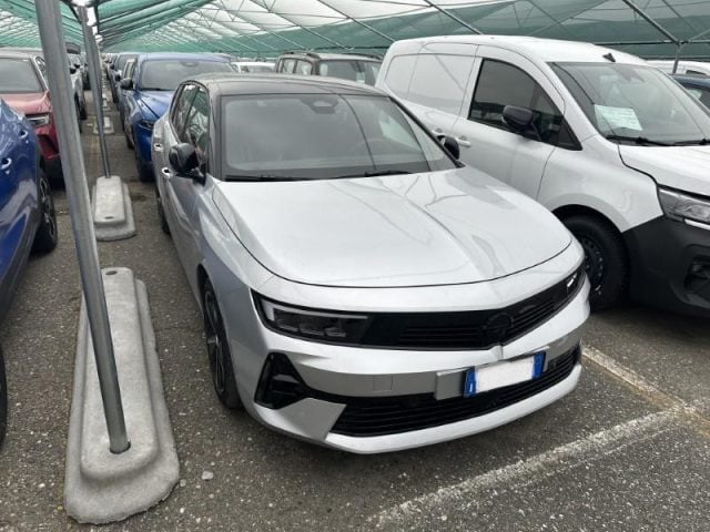 Opel Astra Hybrid 145 CV DCT6 Sports Tourer GS, del 2025, 19.000 km, in vendita a Dolo (VE)