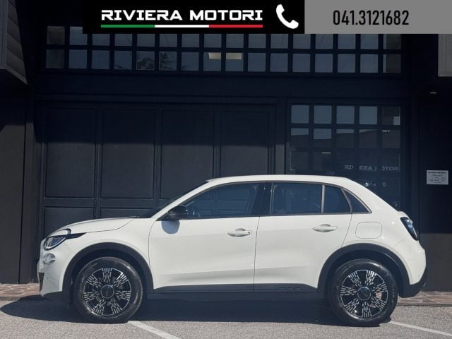 Fiat 600 Hybrid 145 CV DCT MHEV Pop - foto 3 di 4