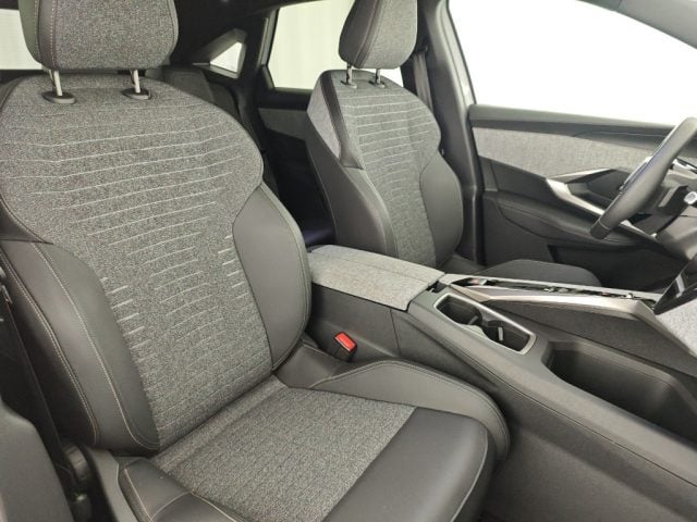 Peugeot 3008 Hybrid 145 e-DCS6 Allure - foto 3 di 4