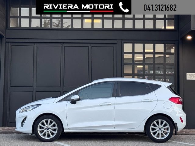 Ford Fiesta 1.1 85 CV 5 porte Titanium - foto 2 di 4