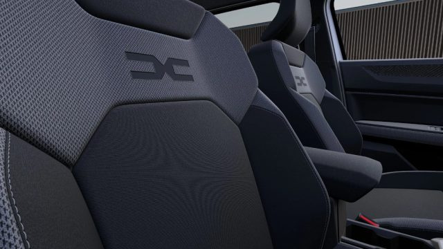 Dacia Duster Eco-G 120 CV Journey - foto 2 di 4