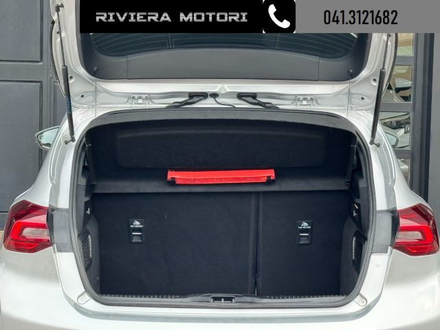Ford Focus 1.5 EcoBlue 115 CV automatico 5p. ST-Line, del 2025, 24.900 km, in vendita a Dolo (VE)