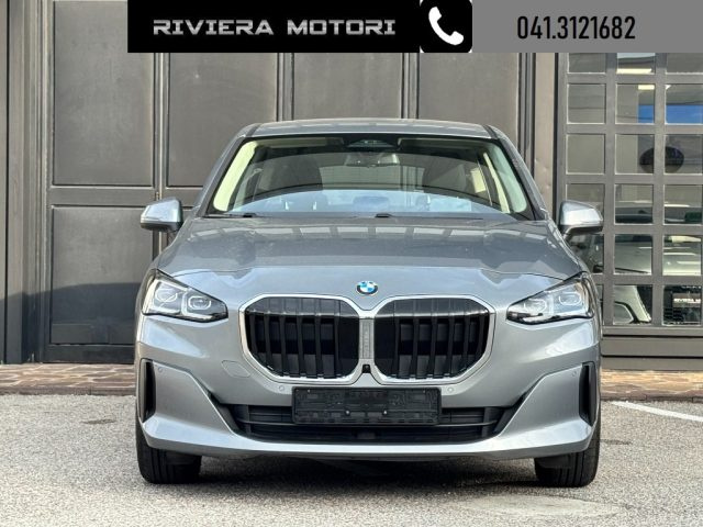 BMW 218 i Active Tourer - foto 2 di 18