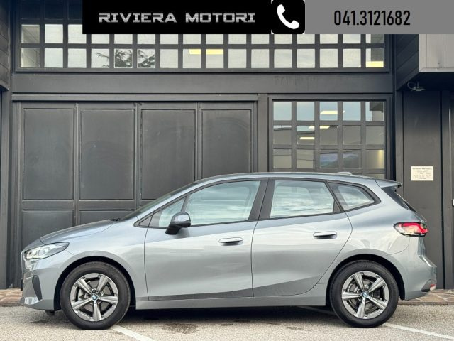 BMW 218 i Active Tourer - foto 3 di 18
