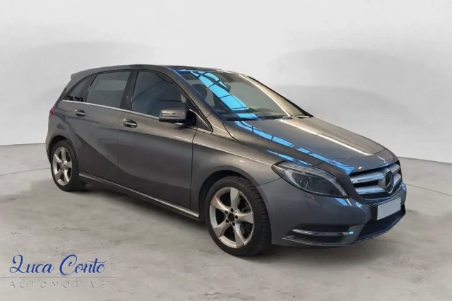 Mercedes-Benz B 180 BlueEFF PREMIUM -Garanzia12m- - foto 3 di 4