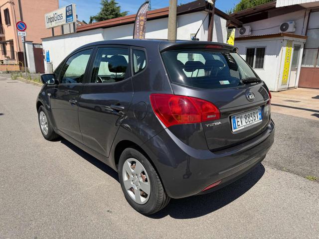 Kia Venga 1.4 CVVT Cool - foto 3 di 4