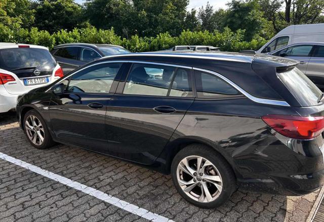 Opel Astra 1.6 CDTi 110CV Start&Stop Sports Tourer Innovation usato a SEGRATE