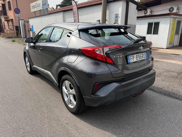 Toyota C-HR 1.8 Hybrid E-CVT Active - foto 3 di 4