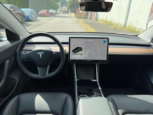 Tesla Model 3 Standard RWD Plus - foto 3 di 4