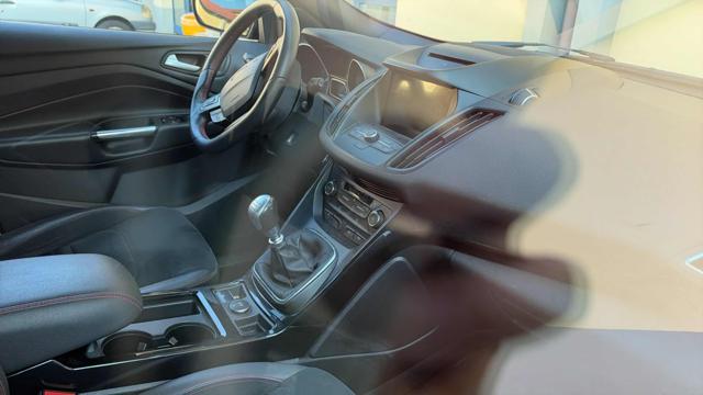 Ford Kuga 1.5 EcoBoost 120 CV S&S 2WD - foto 4 di 4
