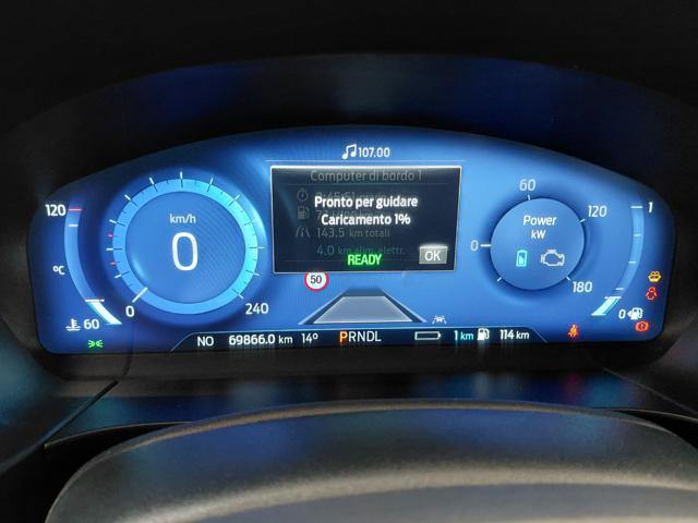 Ford Kuga 2.5 Plug In Hybrid PHEV 225 CV 2WD ST-Line - foto 3 di 4