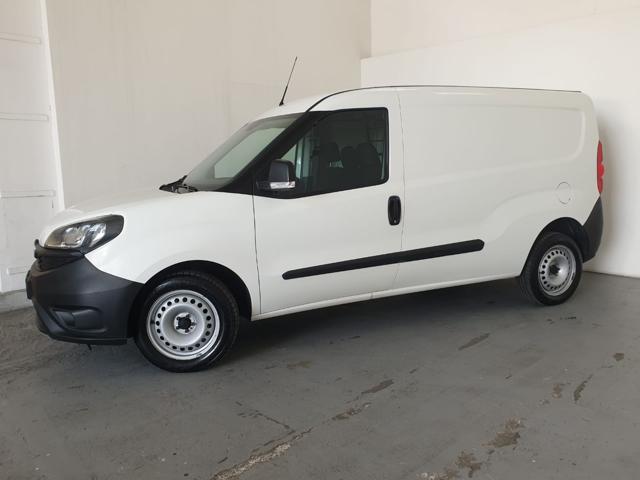 Fiat Doblo 1.6 MJT 105CV Lungo Cargo Maxi LOUNGE 3POSTI - foto 2 di 4