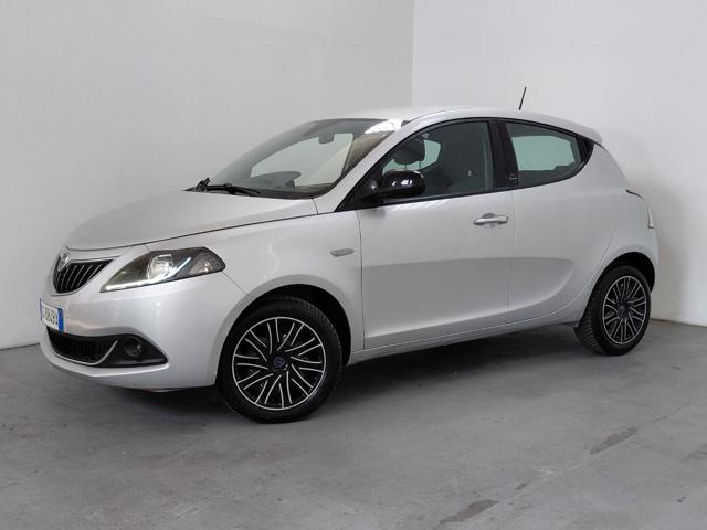 Lancia Ypsilon 1.0 FireFly 5 porte S&S Hybrid Ecochic Gold - foto 4 di 4
