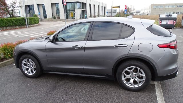 Alfa Romeo Stelvio 2.2 Turbodiesel 190 CV AT8 Q4 Business - foto 4 di 4