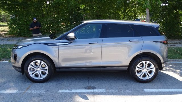 Land Rover Range Rover Evoque 2.0D I4-L.Flw 150 CV AWD Auto R-Dynamic S - foto 4 di 4