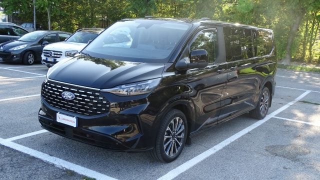 Ford Tourneo Custom 320 2.0 EcoBlue 170CV aut. AWD PC Titanium X - foto 3 di 4