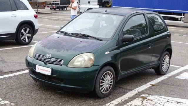 Toyota Yaris 1.0i 16V, 68 cv, cat 3 porte.. - foto 3 di 4