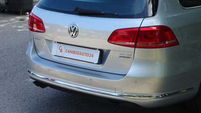 Volkswagen Passat Var. 2.0 TDI 140 cv, DSG High. BM.Tech., Garanzia., del 2011, 230.252 km, in vendita a Martellago (VE)