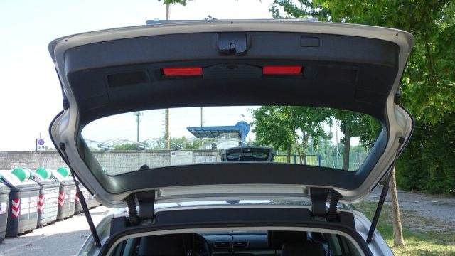 Volkswagen Passat Var. 2.0 TDI 140 cv, DSG High. BM.Tech., Garanzia., del 2011, 230.252 km, in vendita a Martellago (VE)