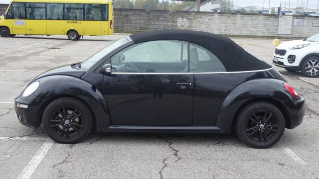 Volkswagen New Beetle 1.9 TDI 105CV Cabrio - foto 4 di 4
