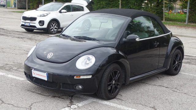Volkswagen New Beetle 1.9 TDI 105CV Cabrio - foto 3 di 4