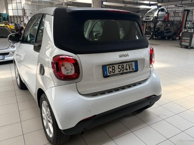smart forTwo 70 1.0 twinamic cabrio Passion - foto 3 di 4