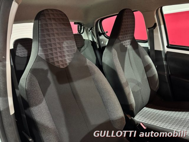 Peugeot 108 VTi 72cv 5p Active usato a BRONTE