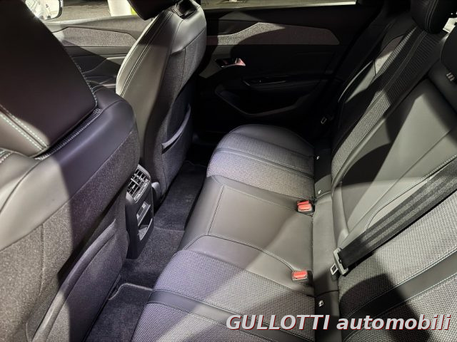 Peugeot 308 BlueHDi 130cv EAT8 SW Allure - foto 2 di 4