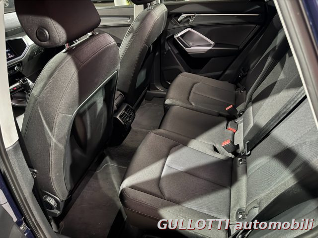 Audi Q3 2.0 TDI 150 CV S-tronic Business, del 2019, 150.225 km, in vendita a Bronte (CT)