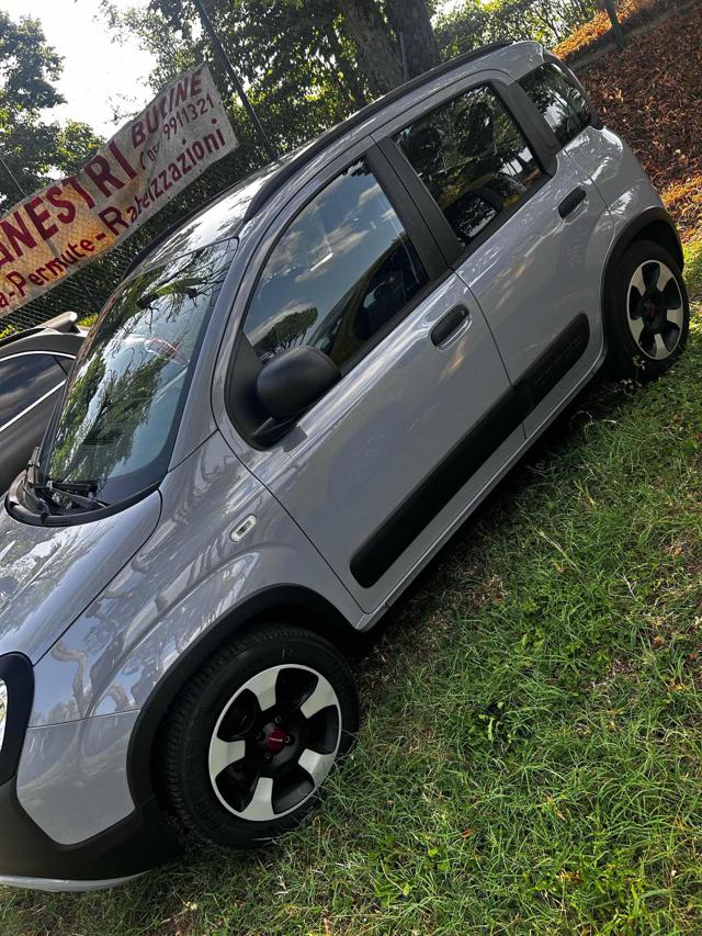 Fiat Panda 1.0 FireFly S&S Hybrid City Cross - foto 3 di 4