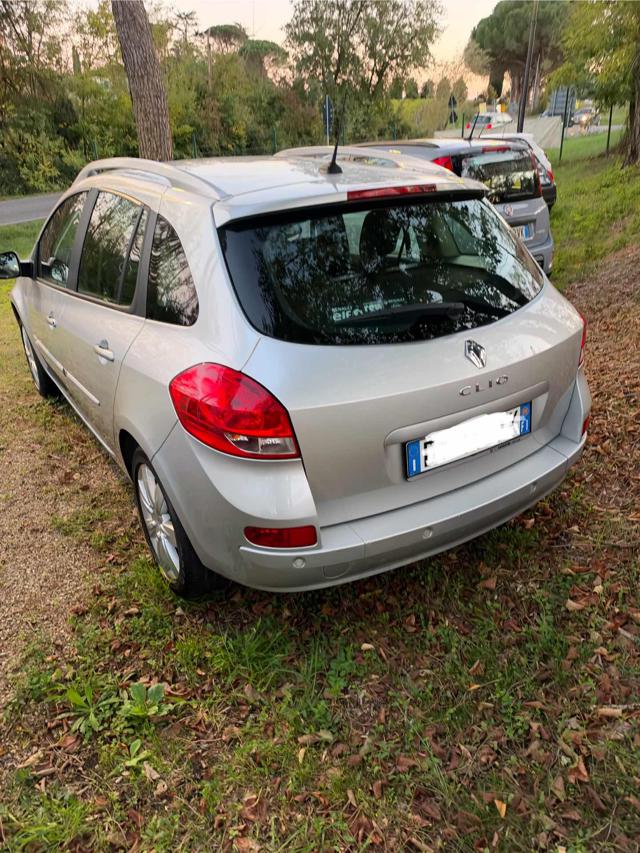 Renault Clio 1.2 16V SporTour Luxe - foto 3 di 4