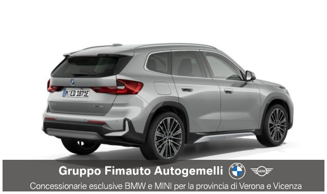 BMW iX1 eDrive 20 X-Line Pure Edition - foto 2 di 4