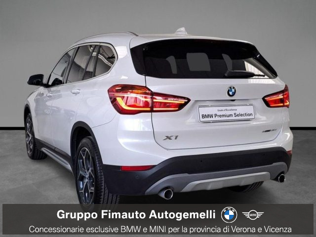 BMW X1 sDrive18d xLine Aut. + Tetto apr. - foto 4 di 4