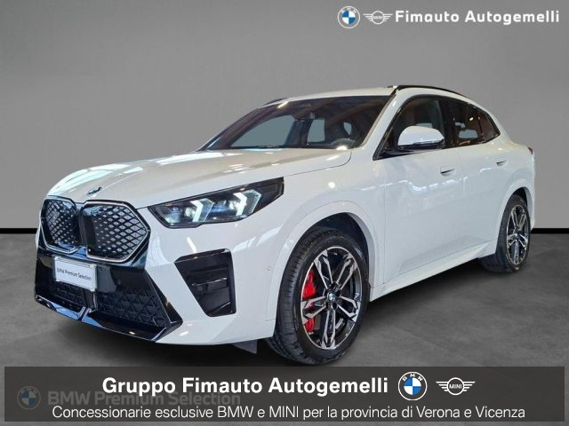BMW iX2 xDrive 30 Msport Pro usato a VERONA
