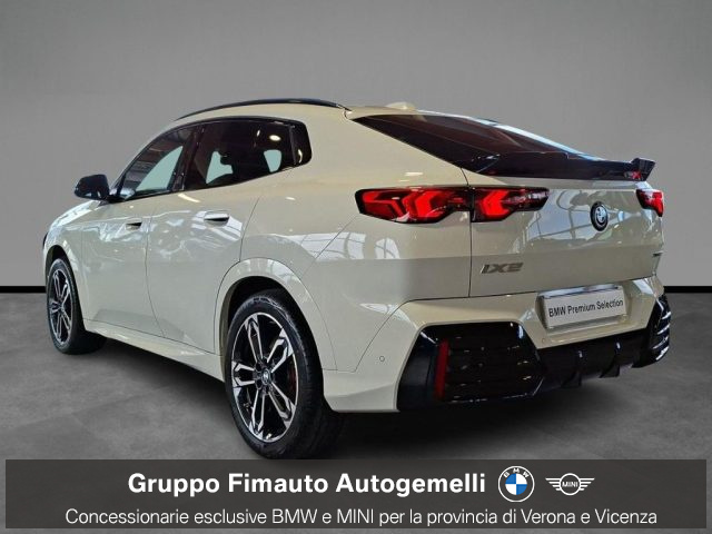 BMW iX2 xDrive 30 Msport Pro - foto 4 di 4