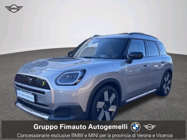 MINI Mini SE ALL4 Favoured Countryman, del 2024, 1.650 km, in vendita a Verona (VR)