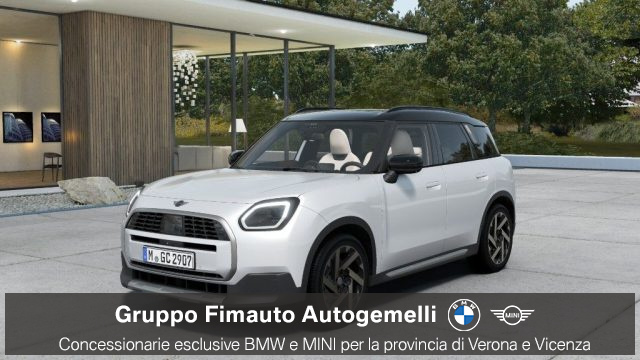 MINI Countryman C Favoured - Pack XL nuovo a VERONA