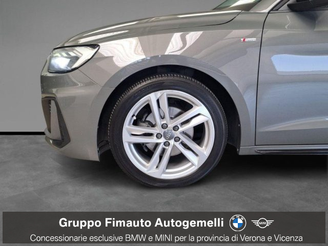 Audi A1 SPB 30 TFSI S line edition - foto 4 di 14
