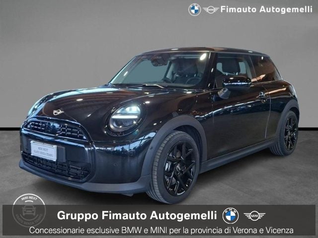 MINI Mini Cooper C Classic Pacchetto XS Aut., del 2024, 41.426 km, in vendita a Verona (VR)